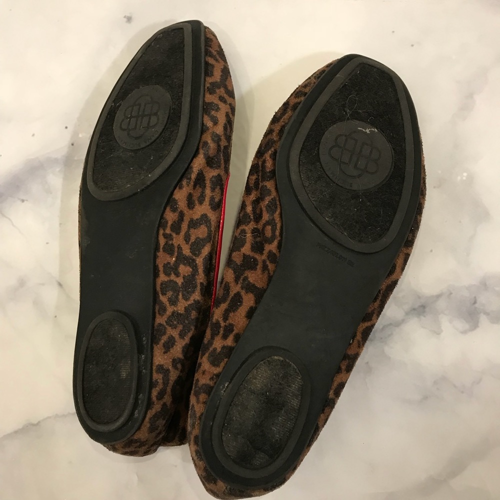 Dana Buchman red leopard flats 9.5 - Picture 4 of 6